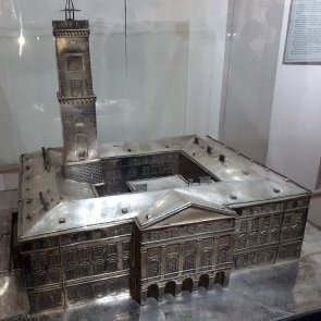Відкриття виставки "Площа Ринок: зникаючі сліди історії"
